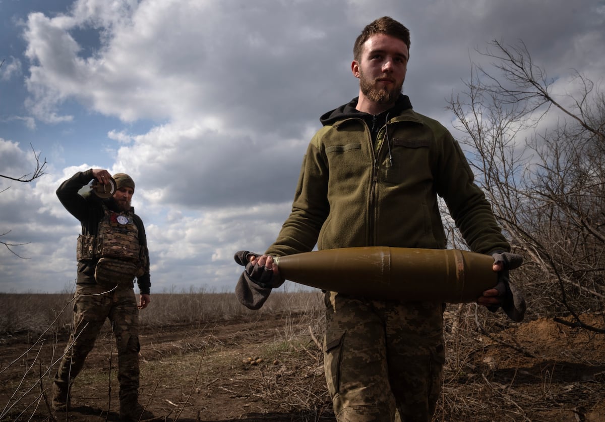 Desertion threatens to starve Ukraine’s forces at a crucial time