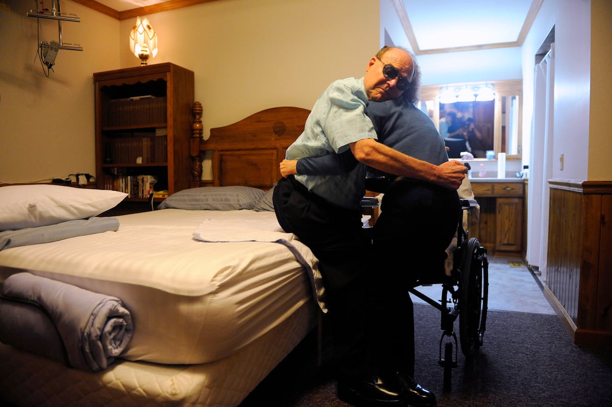 VA plans to expand caregiver benefits, postpone program discharges