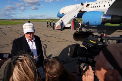 Dems demand military investigation into Qatar’s plane gift to Trump