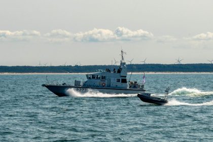 Navy integrates robotic vessels into Baltic Sea warfighting exercise
