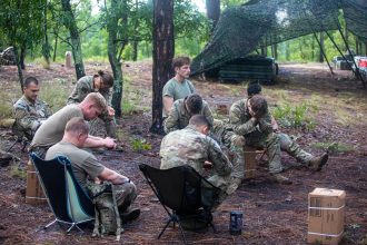Army releases spirituality fitness guide and battle book