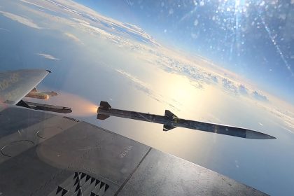 Pentagon awards .8 billion in missile contracts for US and allies