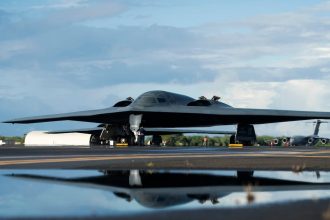 B-2 crash report: Hydraulic failure led to landing gear collapse, fire