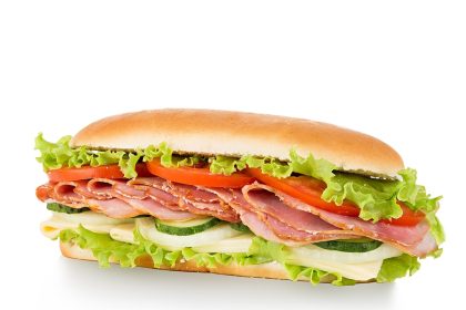 US Air Force vet charged with felony assault with a deli weapon