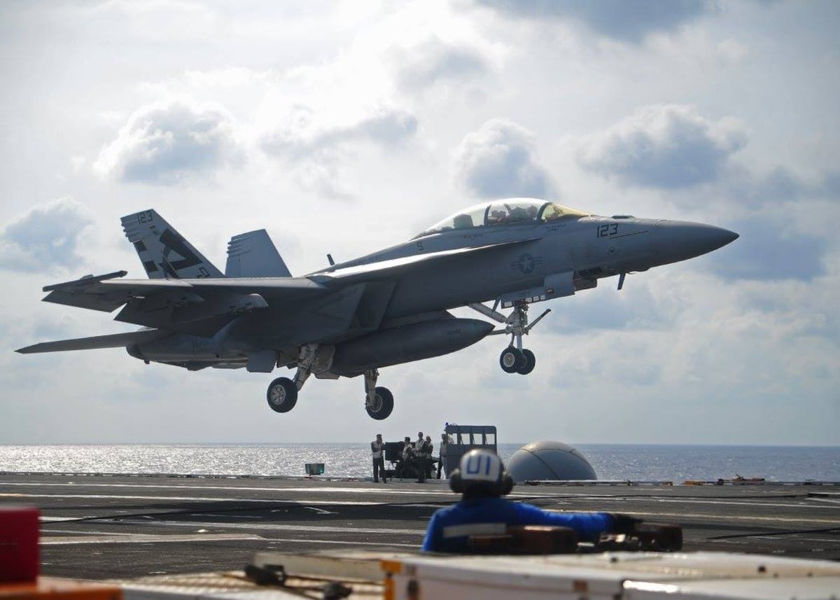 Carrier landings no longer required for Navy pilots’ Wings of Gold