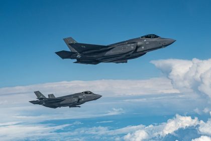 Pentagon awards contract for newest F-35s