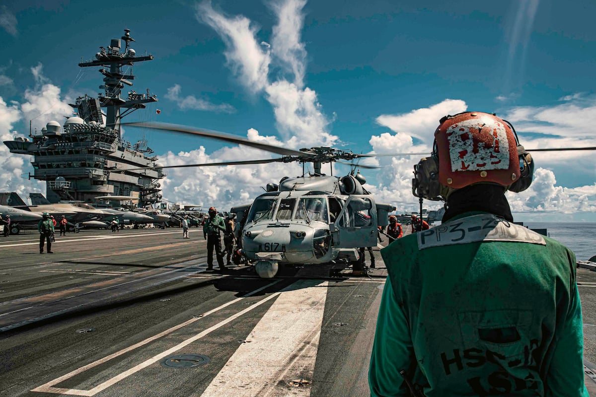 USS George Washington returns to Japanese homeport