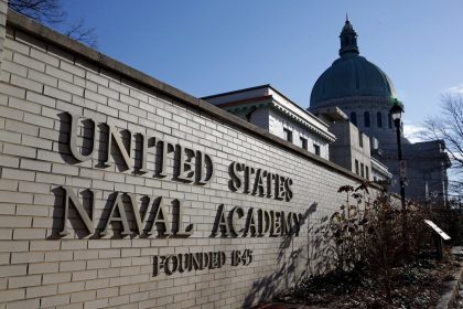 US Naval Academy midshipman dies