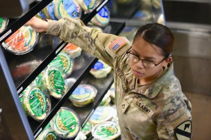 Alcohol sales stay possible in planned Army campus-style dining halls