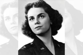 This nurse jerry-rigged a trach tube to keep a wounded Marine alive This nurse jerry-rigged a trach tube to keep a wounded Marine alive