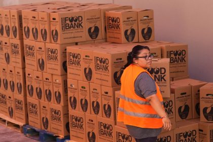 Vance says troops will be paid as pressure builds to end shutdown Vance says troops will be paid as pressure builds to end shutdown