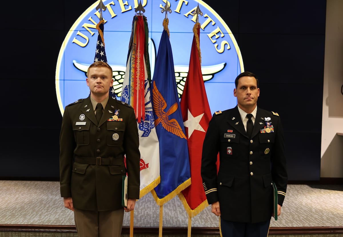 Aviators get Army’s highest non-combat award after deadly collision