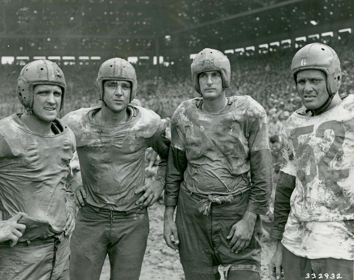 These Army-Navy game players would go on to receive the Medal of Honor