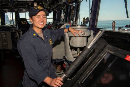 Navy names surface warfare officers of the year