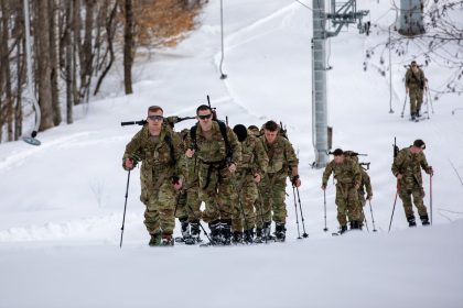 Army National Guard soldiers earn Norwegian Ski Badge