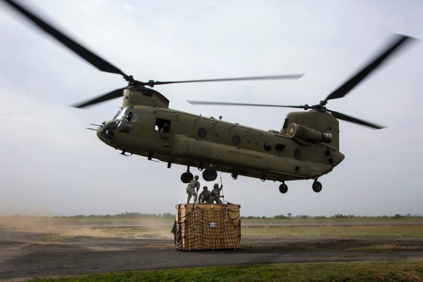 Boeing lands Chinook without a pilot at the controls