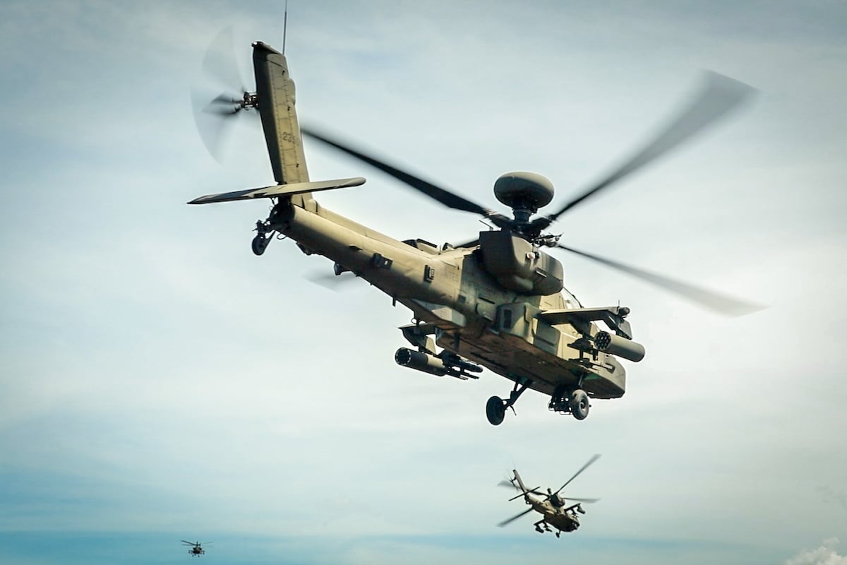 Army moves toward contractor-run pilot training after years of safety concerns