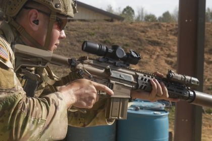 Army receives first batch of XM8 carbines set to replace M4A1s