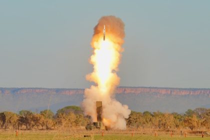 US Army fires Tomahawk missile from new Typhon launcher during Philippines drill
