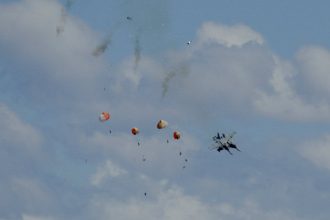 Crew members safely ejected after Navy jets collide at Idaho air show