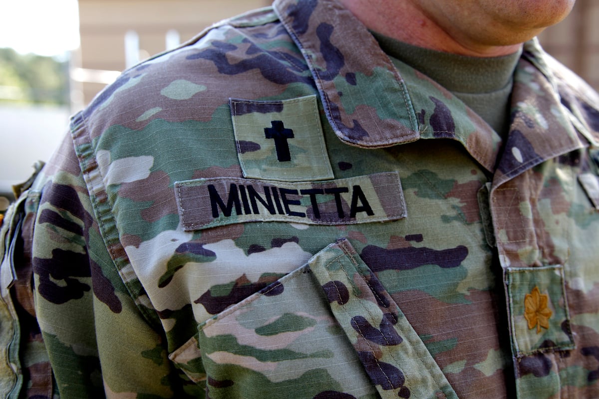 Air Force updates chaplain, maternity uniform guidance
