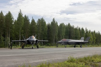 Highway patrol: US Marine F-35s conduct flight operations on Finnish roads