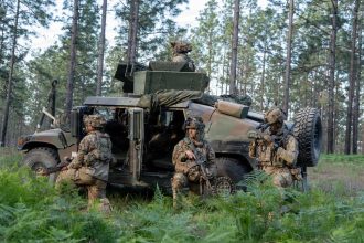 101st soldiers use drones to drop grappling hooks, breach razor wire