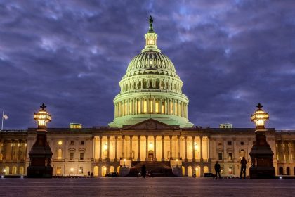 US Senate joins House in voting to halt Iran war