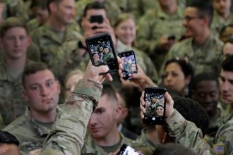 Army orders mass shutdown of official social media accounts