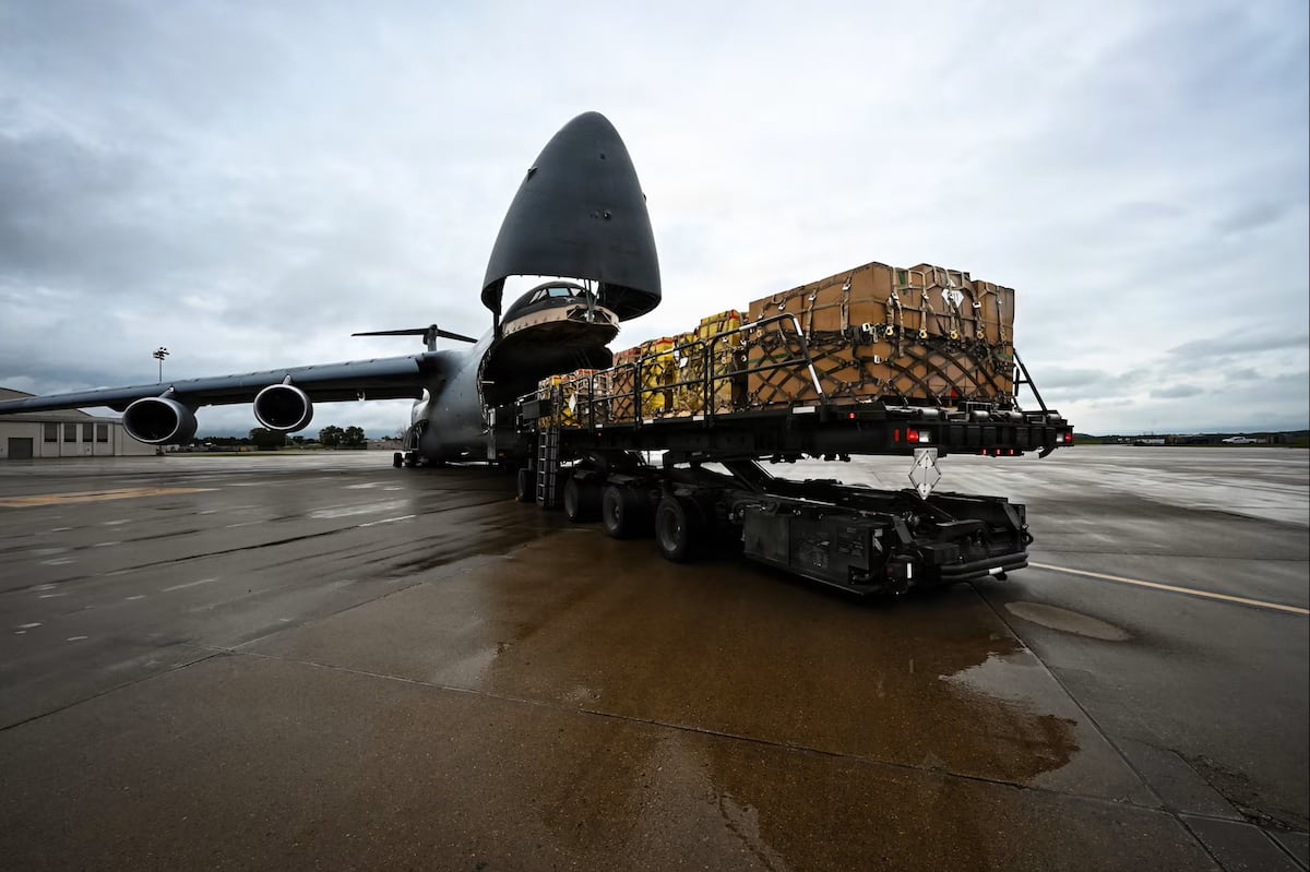Air Force’s C-5M Super Galaxy aids in removal, destruction of  billion worth of illegal drugs