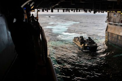 US transfers retired Marine Corps AAVs to allies defending Black Sea region