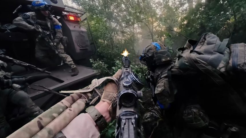 🔴 UKRAINE WAR – Ukrainian Forces Storm Russian Stronghold During Mechanized Assault • Brutal Combat