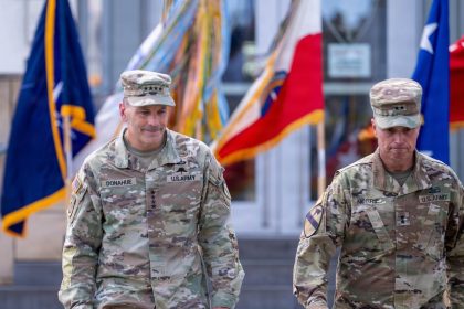 Kyiv military chief salutes outgoing US Army commander as war rages in Ukraine