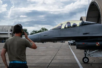 Air Force begins piloted flights, autonomy tests for modified F-16s