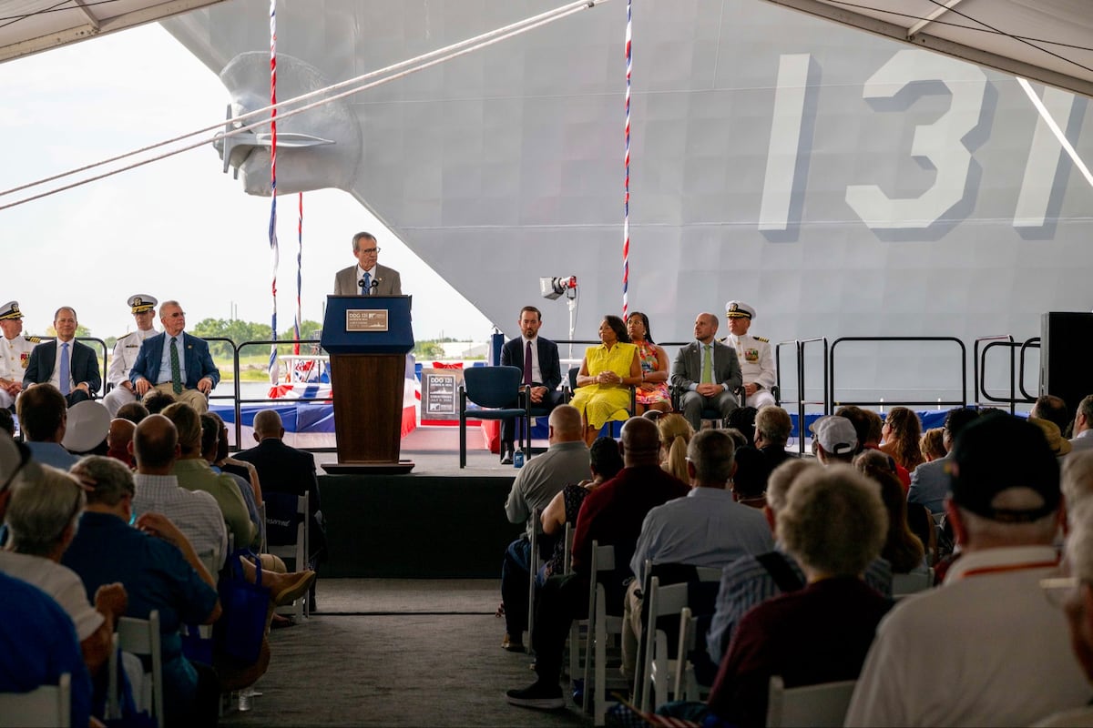Navy christens Flight III Arleigh Burke-class destroyer after Korean War hero