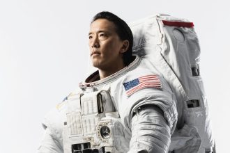 Jonny Kim’s resume already lists Navy SEAL, astronaut, doctor. He’s now returning to active duty.