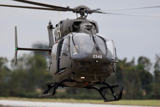 Army shifts helicopter training to a contractor-run model