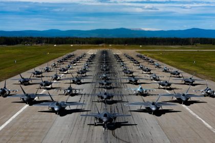 Congress may alter Air Force fighter structure as service fails to reach 1,145 aircraft minimum