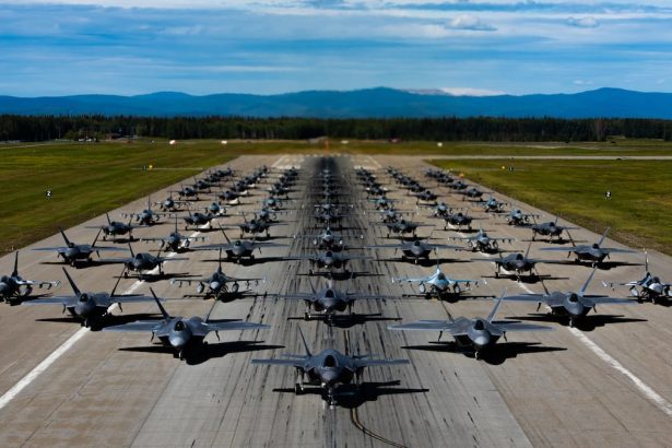 Congress may alter Air Force fighter structure as service fails to reach 1,145 aircraft minimum
