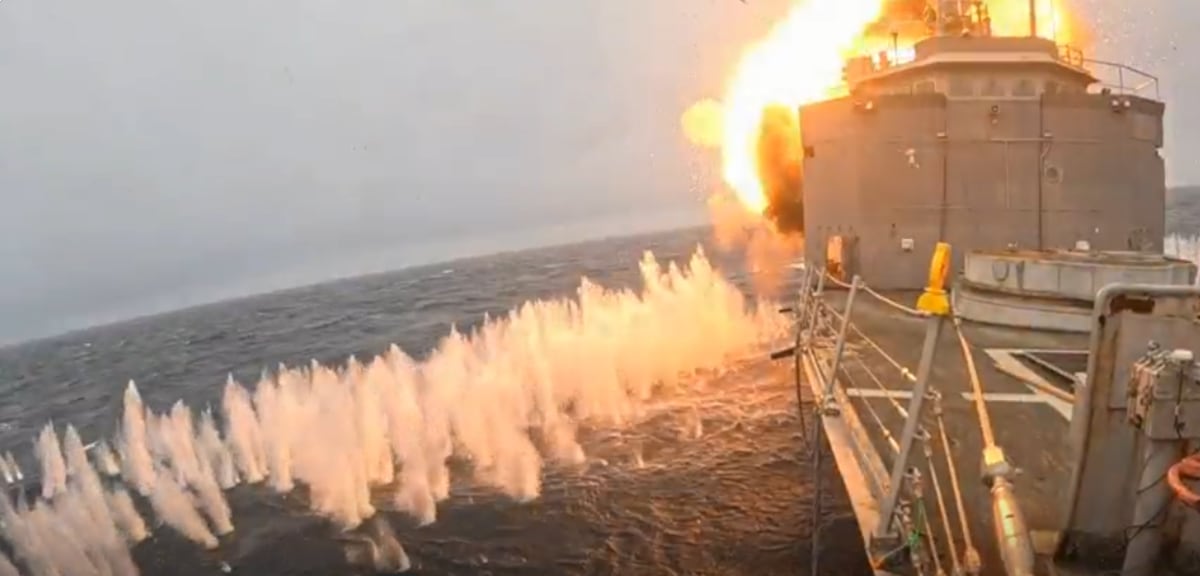 USS Klakring sent to the bottom of the Atlantic in joint US-UK SINKEX